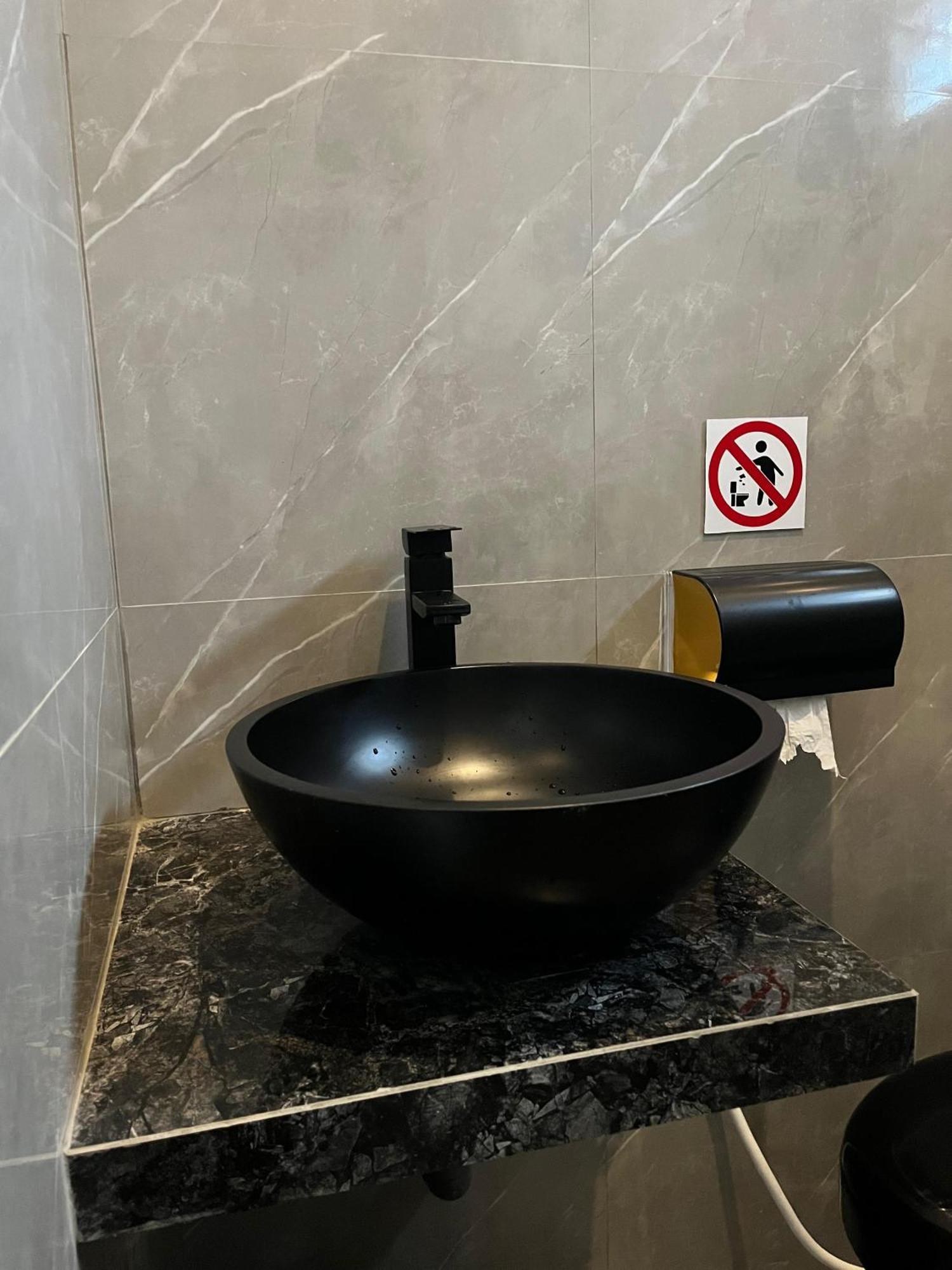 Java Hostel Tumpak Sewu Sidomukti Luaran gambar